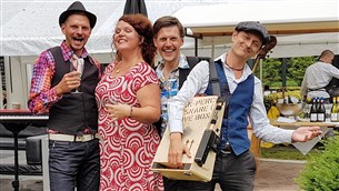 Vera and Friends - Pop en Jazz Covers als Welkom bij Muziekburo.nl