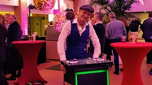 De Mobiele DJ - Gezellig & Allround als Welkom bij Muziekburo.nl